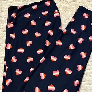 LuLaRoe Leggings TC2 Tall & Curvy Valentine Heart Print sz 18-24 NEW
